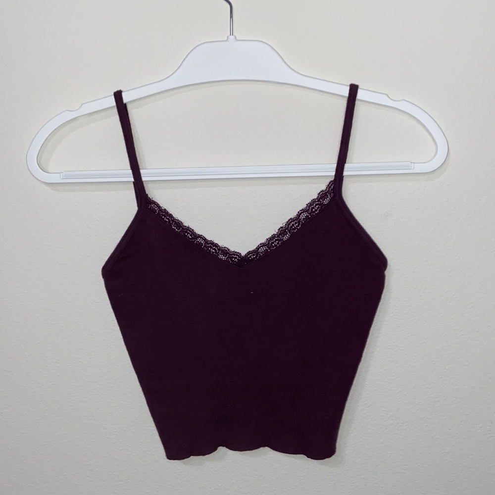 Maroon tank with lace lining, perfect condition